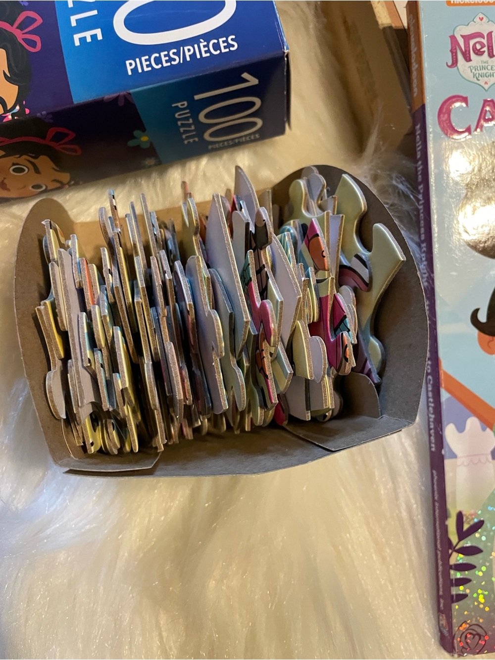 Puzzles & Book Bundle - Picture 4 of 16